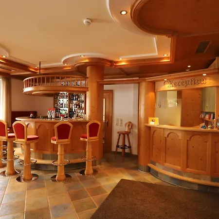 Hotel Charly-2