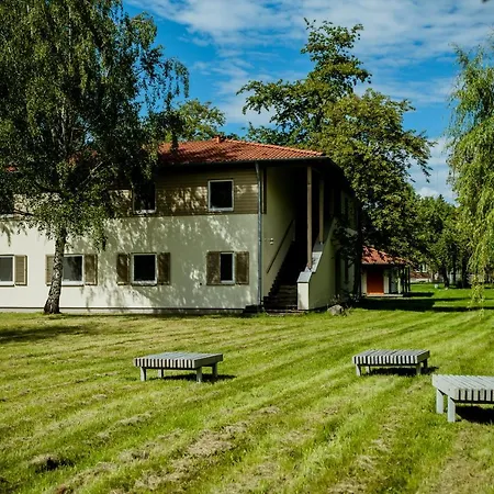 Miedzynarodowy Dom Spotkan Mlodziezy W Oswiecimiu-3