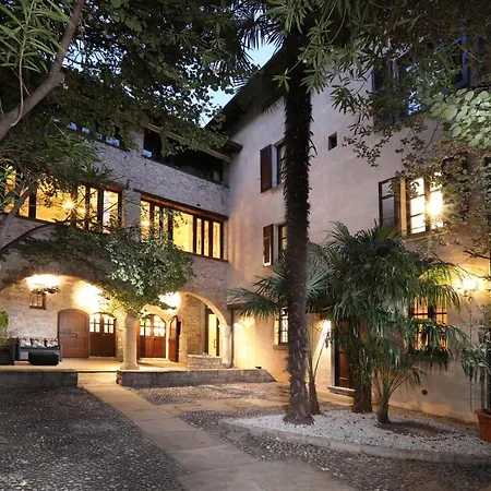 Suites&Atelier Lake Como-2