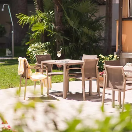 Residence Desiree Classic & Design-2