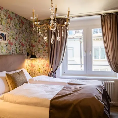 The Henry Self Check-In Guesthouse-2