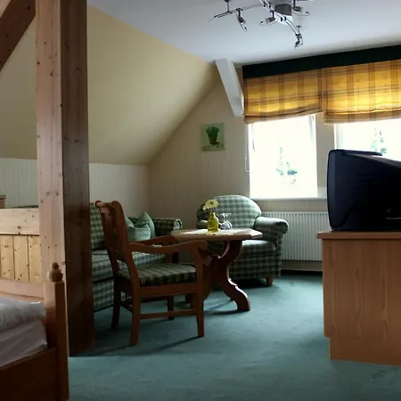 Gasthof Zur Hohen Hunau-3