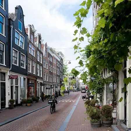 Haarlemmerplein apartments-2