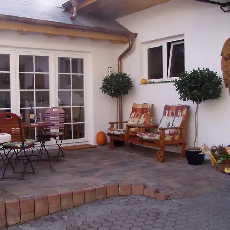 Wein und Gästehaus Hüls-3