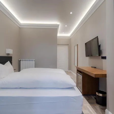 2H Horizon Hotel-3