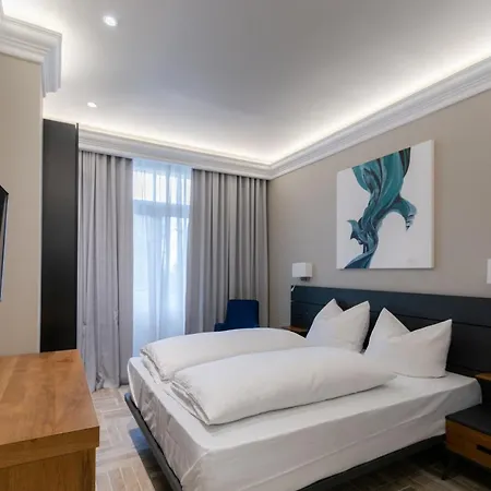 2H Horizon Hotel-2