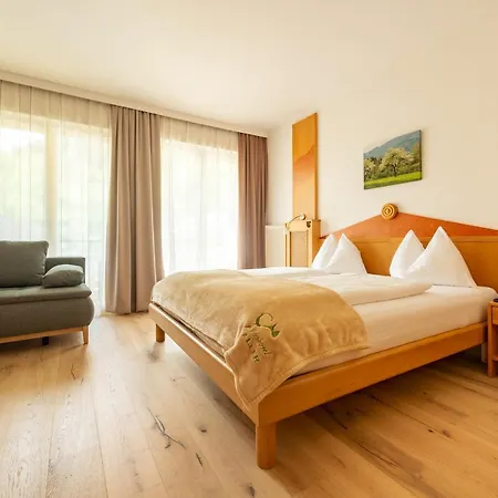 Der Thaller - Wirtshaus - Restaurant - Hotel-3