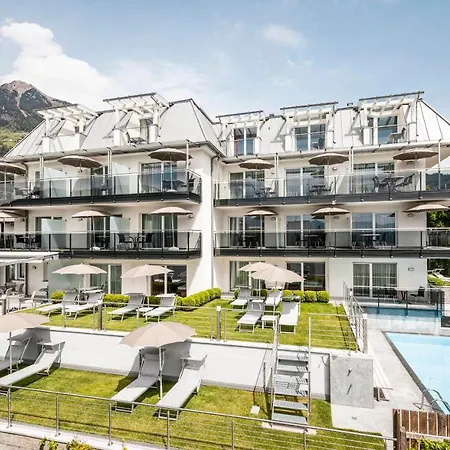 Amelia Apartments-3