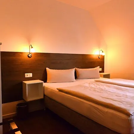 Hotel Weinert-3