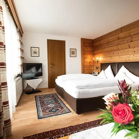 Hotel Helga-3