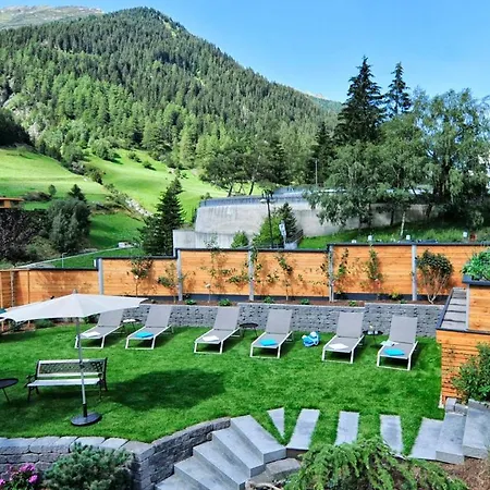 Hotel Garni Stefanie-3