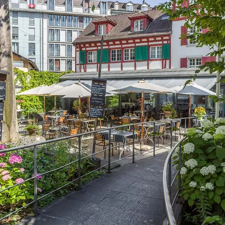 Hotel Hofgarten Luzern-2