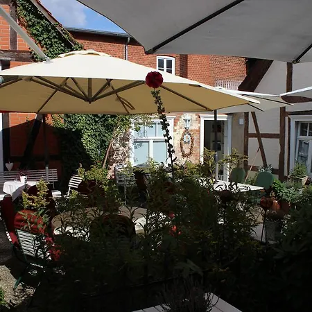 Hotel Garni Zur Linde-3