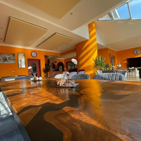 Varel Bay Hotel-3