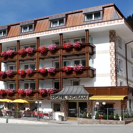 Hotel Ingram-2
