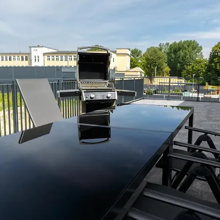 Monteurzimmer Berlin Pankow mit Dachterrasse - Nur 10 min. von der A10 - 3 Zimmer/ 7 Betten-3