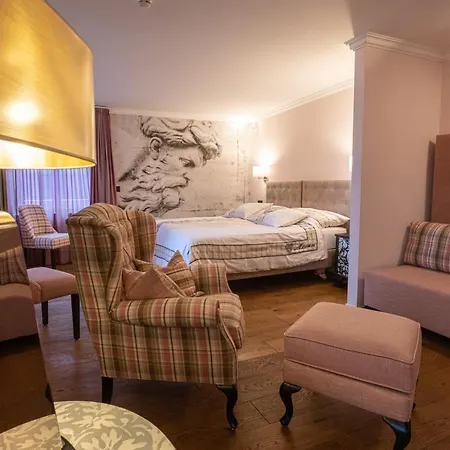 Home Hotel Arosa-2