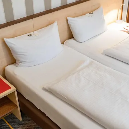 Astoria Easy Hotel Essen-3