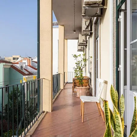 Estrela Guesthouse-2