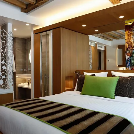 Select Hotel-3