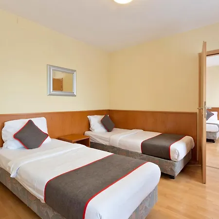 Hotel Bohemia-3