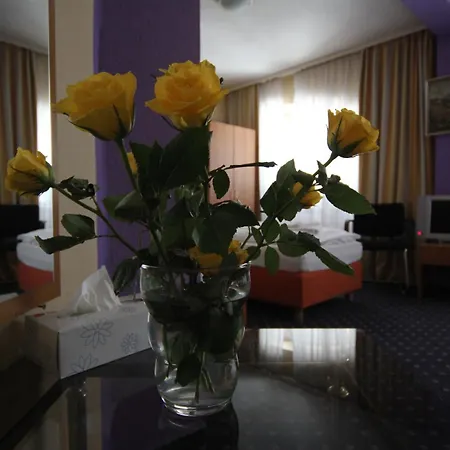 Carlton Hotel-2
