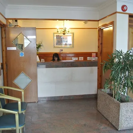 Carlton Hotel-2