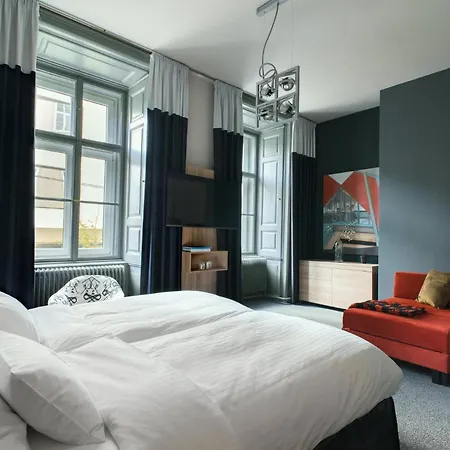 Saint Shermin Bed Breakfast & Champagne-2