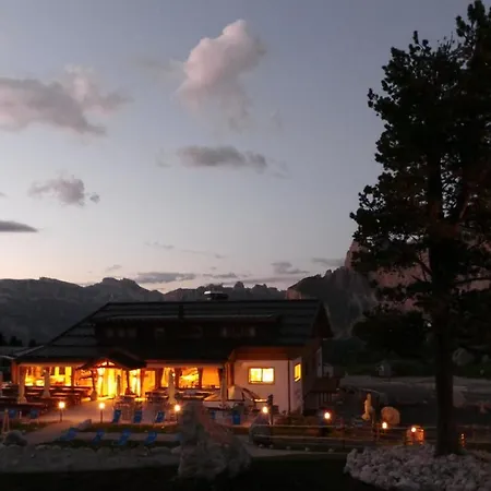 Passo Sella Dolomiti Mountain Resort-2