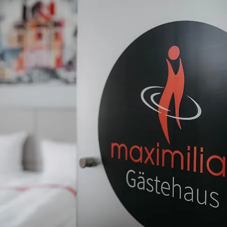 Maximilian-3