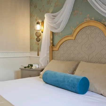 Hotel Gravina 51-3