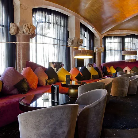 Hotel Casa Fuster G.L Monumento-2