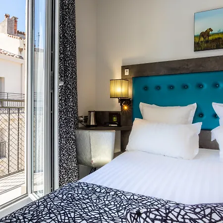 Hotel Carre Vieux Port-3