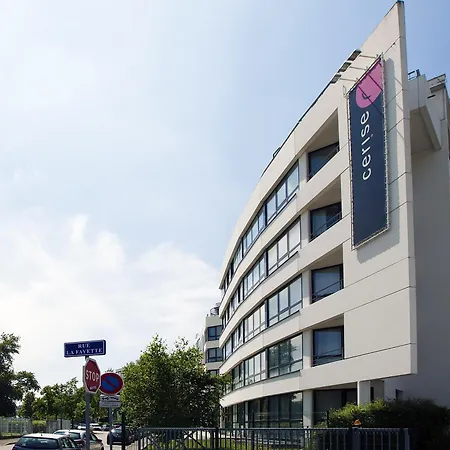 Cerise Strasbourg Appart Hotel-3