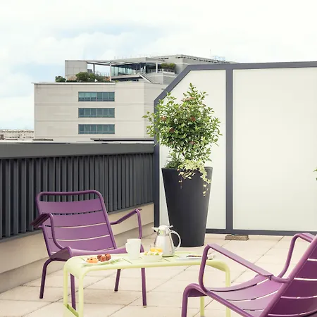 Mercure Paris Bercy Bibliotheque-3