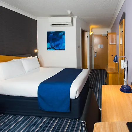 Holiday Inn Express London - Wandsworth By Ihg-2