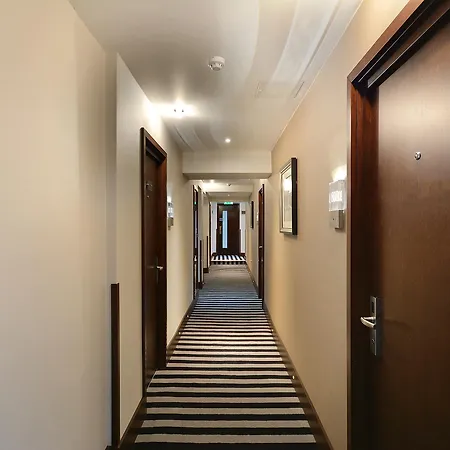 Park Grand Lancaster Gate-3