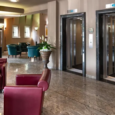 Hotel Sunflower-3
