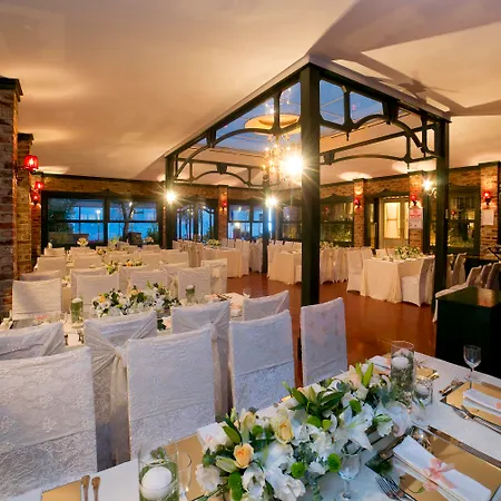 Radisson Hotel Istanbul Sultanahmet-2