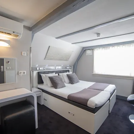 Hotel CC-3
