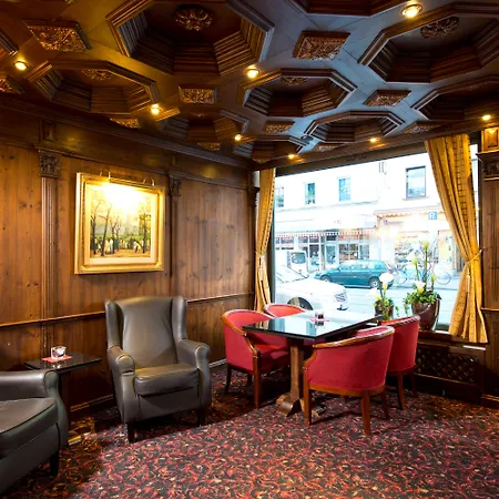 King'S Hotel First-3