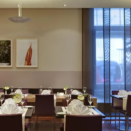 Intercityhotel Ulm-3