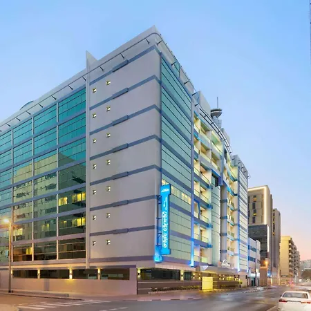 Howard Johnson Plaza By Wyndham Dubai Deira-3