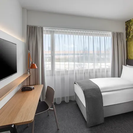 Holiday Inn Munich - Leuchtenbergring, an IHG Hotel-3