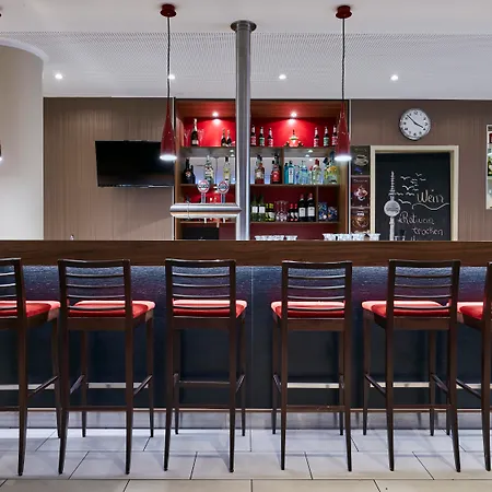 Holiday Inn Express Berlin City Centre West-2