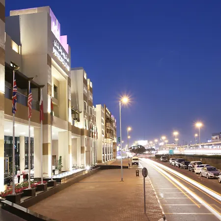 Metropolitan Hotel Dubai-3