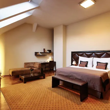 Skaritz Hotel & Residence-2