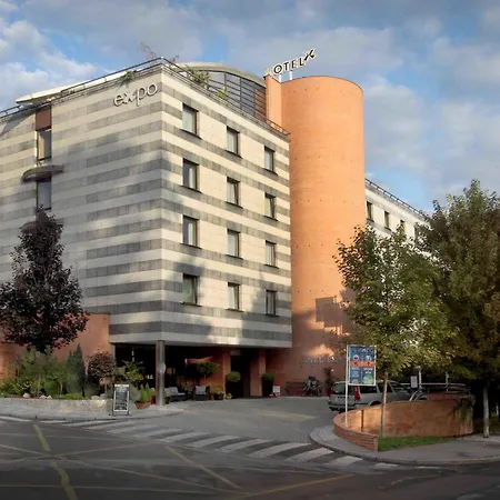 Expo Hotel-2