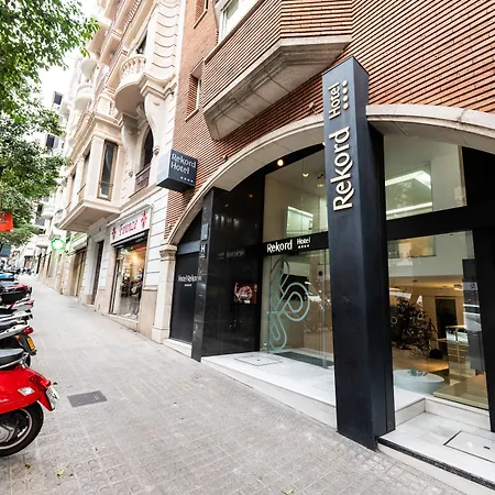 Atenea Rekord Suites Barcelona-3