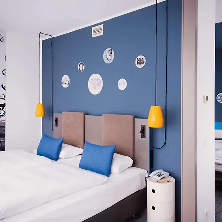 Vienna House Easy by Wyndham Berlin Friedrichshain-2
